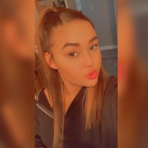 Meet your Posher, Ariana